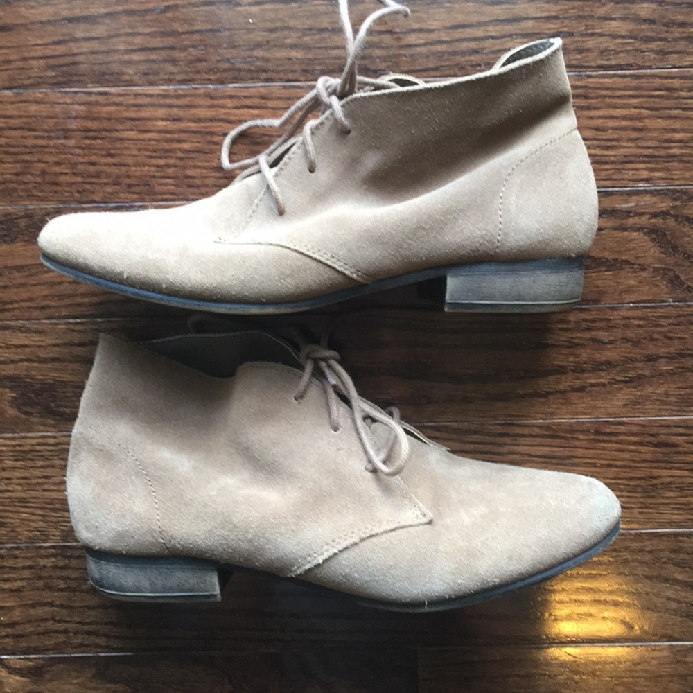 White Mountain Soft Booties